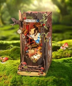 Alternative view of Book Nook "Alice Adventure"